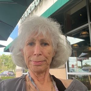 Meet your Posher, Deborah